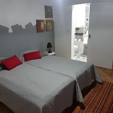 Pensionat Casa70 Setúbal