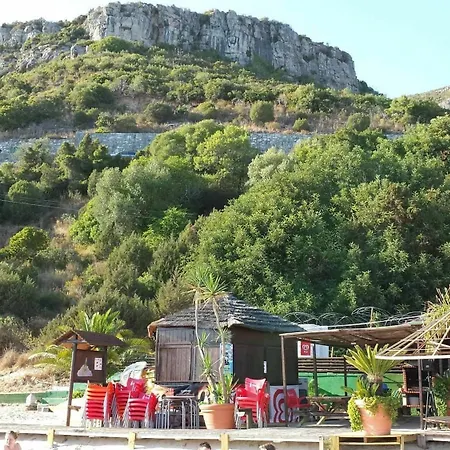 Casa70 セトゥーバル