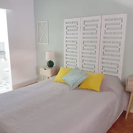 Casa70 招待所 塞图巴尔