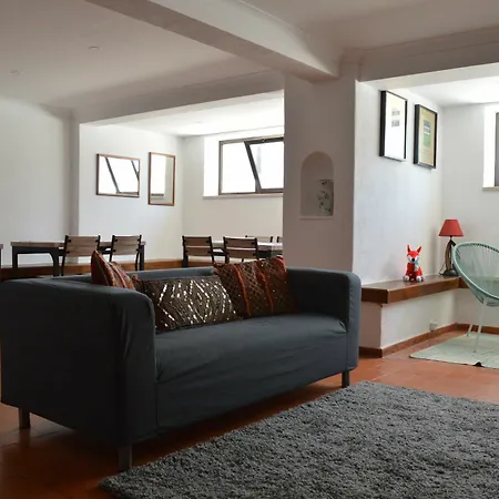 بيت ضيافة Casa70 سيتوبال